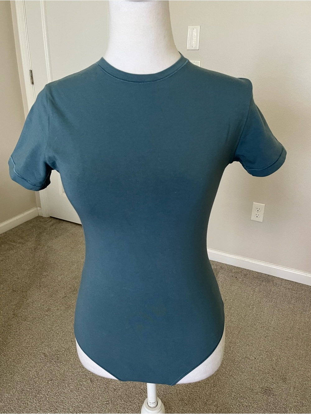 NWT Quince Organic Cotton Blend Teal Short-Sleeve Crewneck Bodysuit Size Small